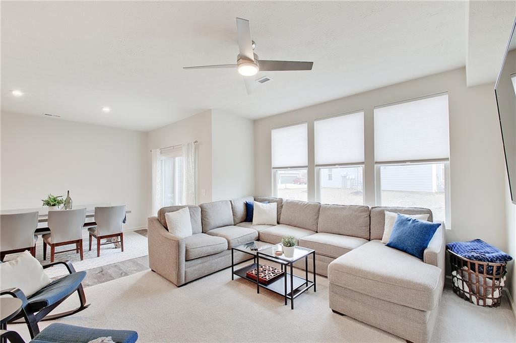 13517 Dewpoint Lane Fishers, IN 46037 - Photo 4 of 36