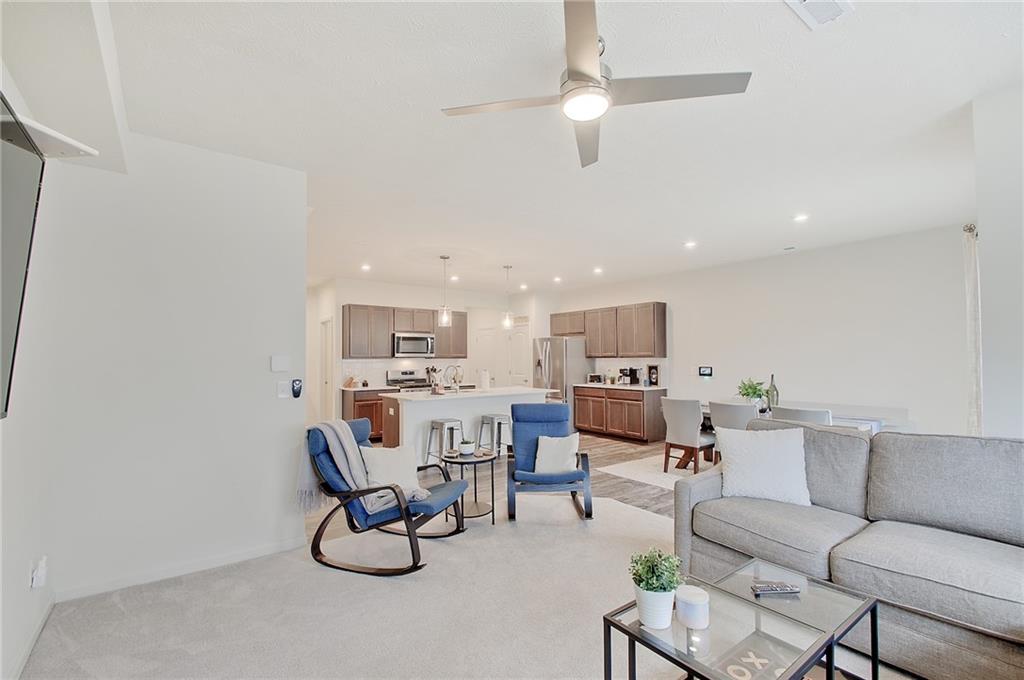 13517 Dewpoint Lane Fishers, IN 46037 - Photo 5 of 36