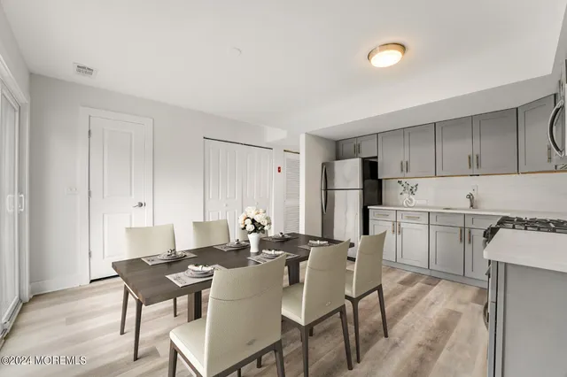 $2,650 | 1012 Sawmill Road, Unit 6, Brick, NJ 08724