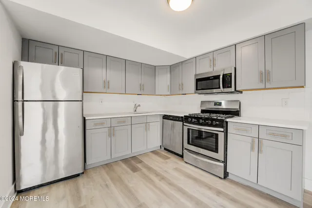 $2,650 | 1012 Sawmill Road, Unit 6, Brick, NJ 08724