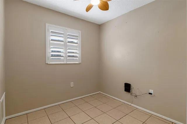 $215,300 | 12484 Curry Drive, Spring Hill, FL 34609