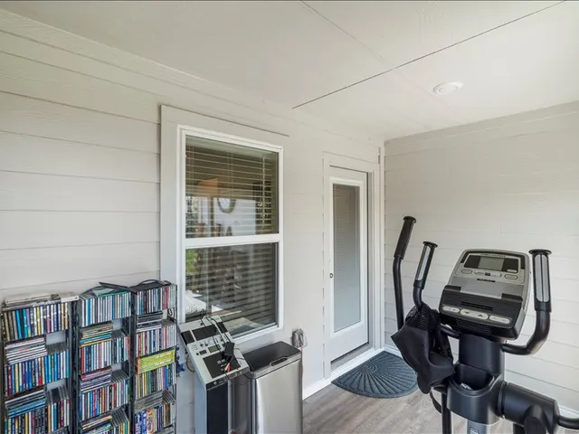 $1,900 | 200 Grapefruit Road, Hutto, TX 78634