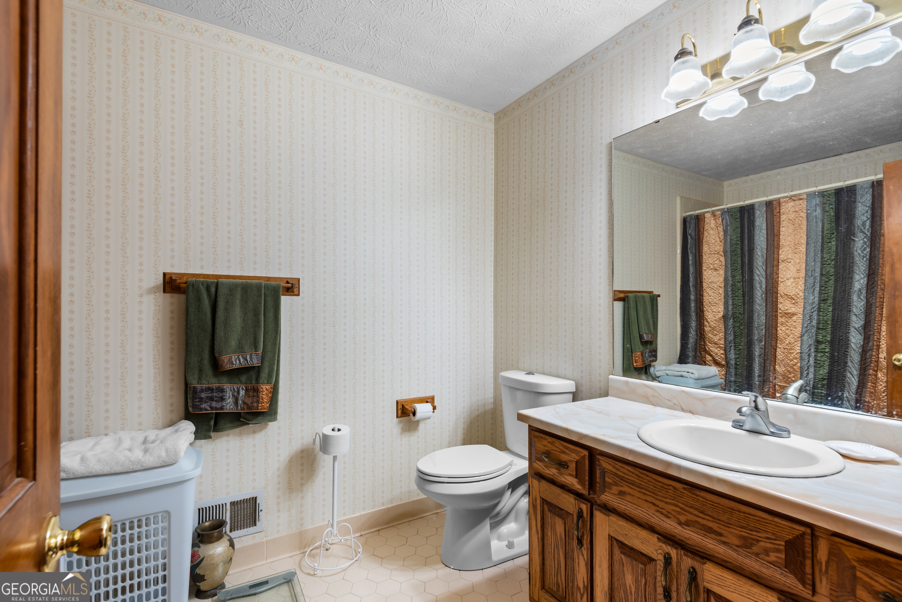 102 Hayes Circle Rex, GA 30273 - Photo 27 of 44