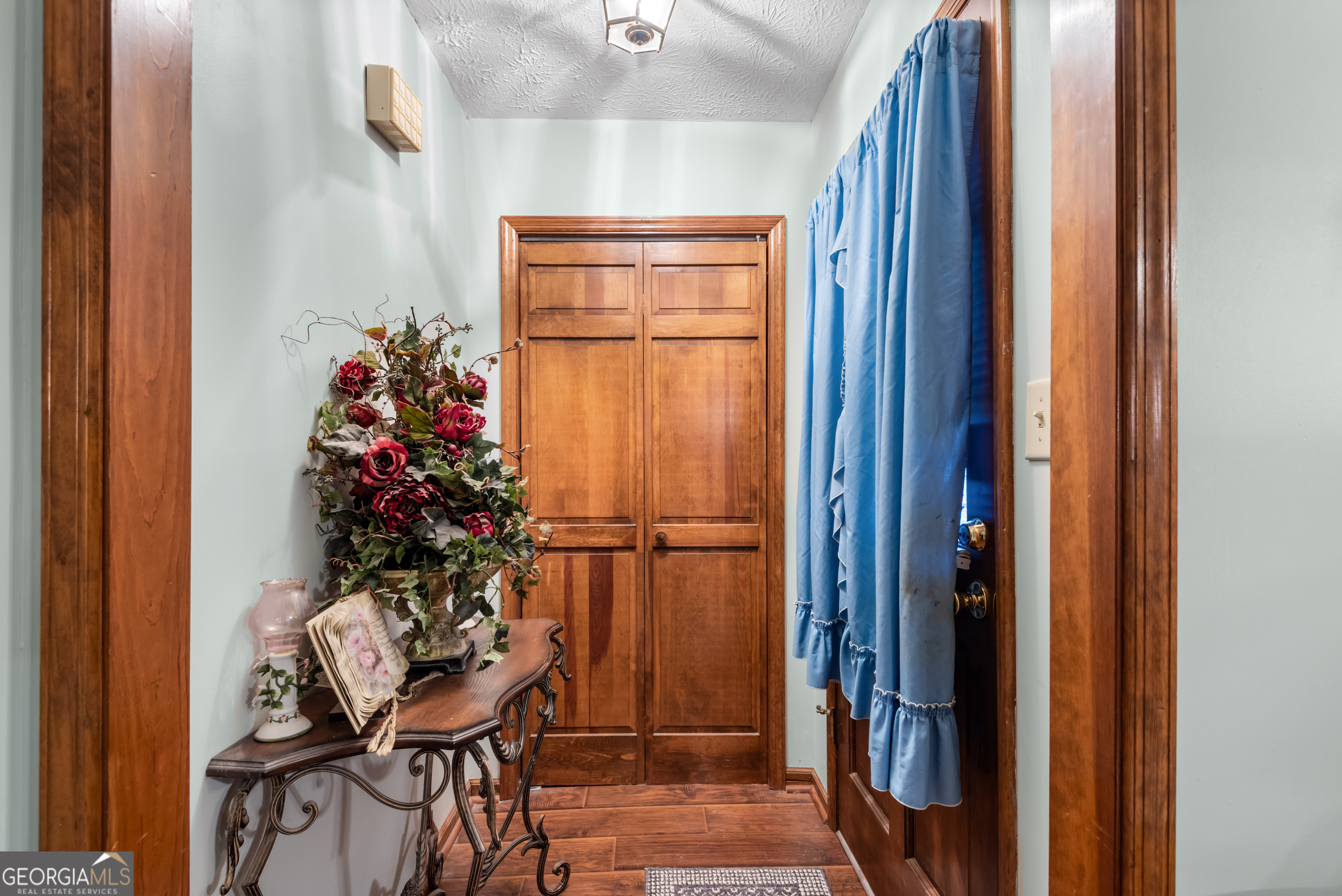 102 Hayes Circle Rex, GA 30273 - Photo 7 of 44