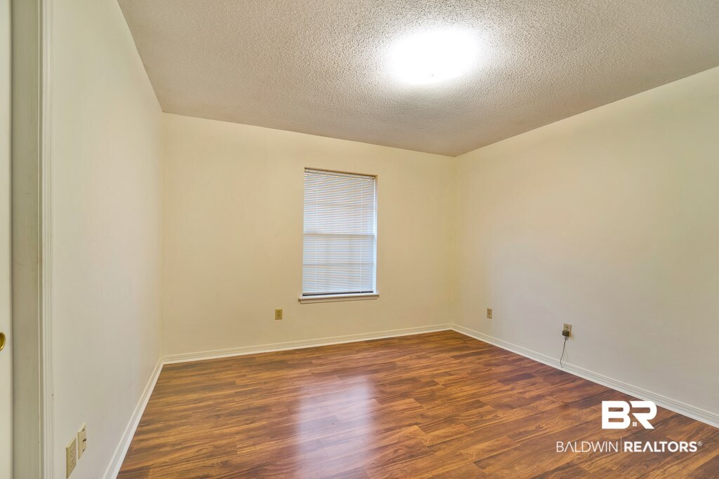 2809 Del Rio Road South Mobile, AL 36693 - Photo 10 of 17 Third Bedroom