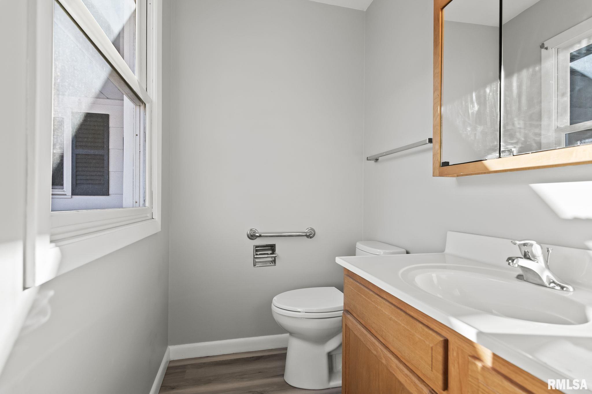 813 Roanoke Drive Springfield, IL 62702 - Photo 21 of 37