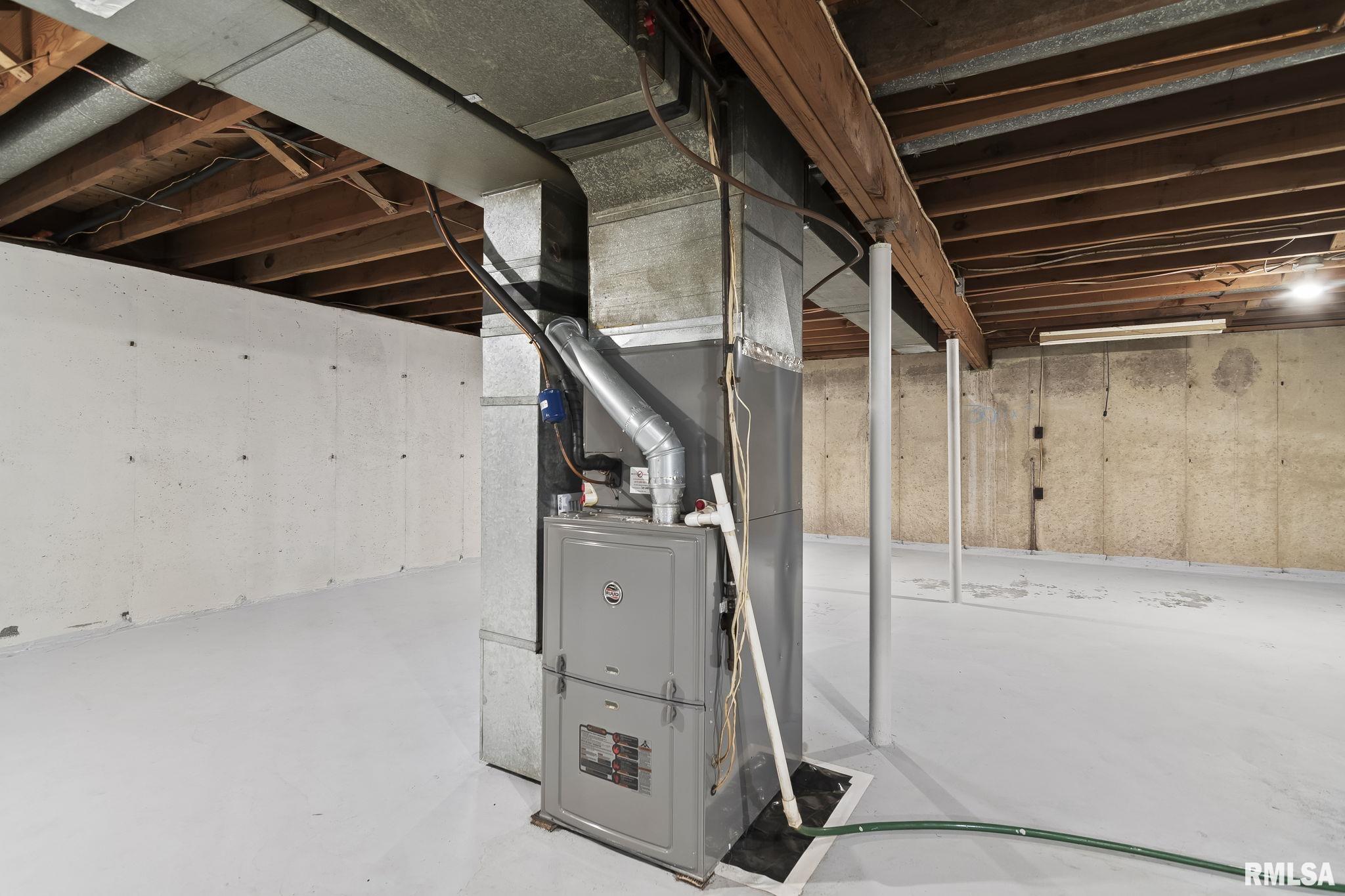 813 Roanoke Drive Springfield, IL 62702 - Photo 30 of 37