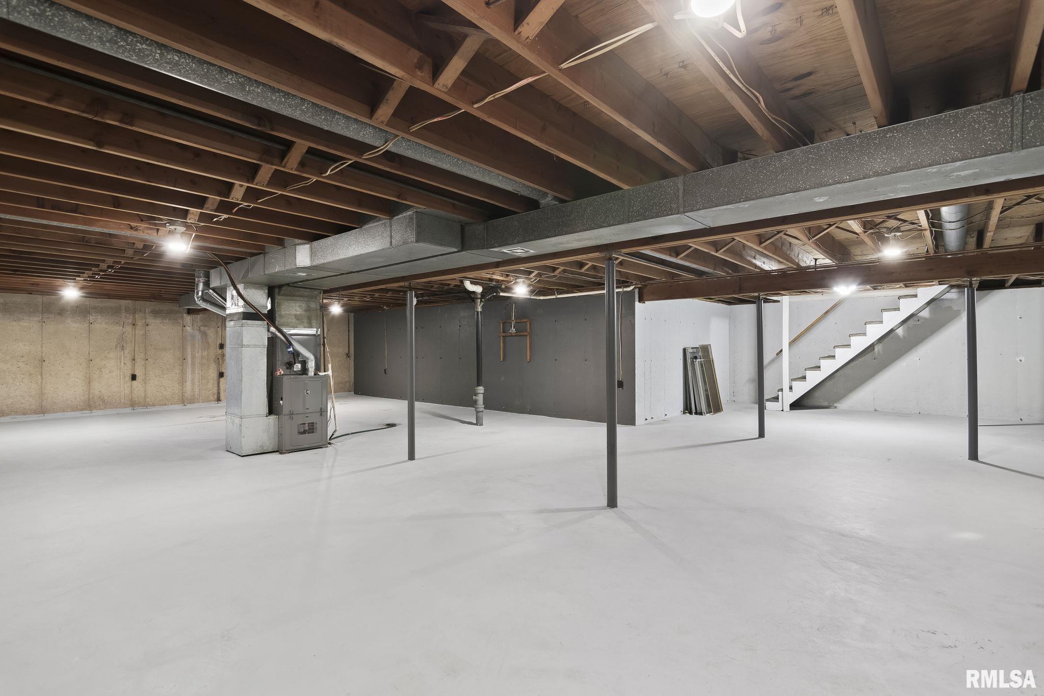 813 Roanoke Drive Springfield, IL 62702 - Photo 31 of 37