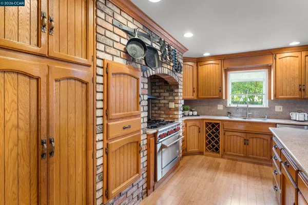 $975,000 | 3366 Euclid Avenue, Concord, CA 94519