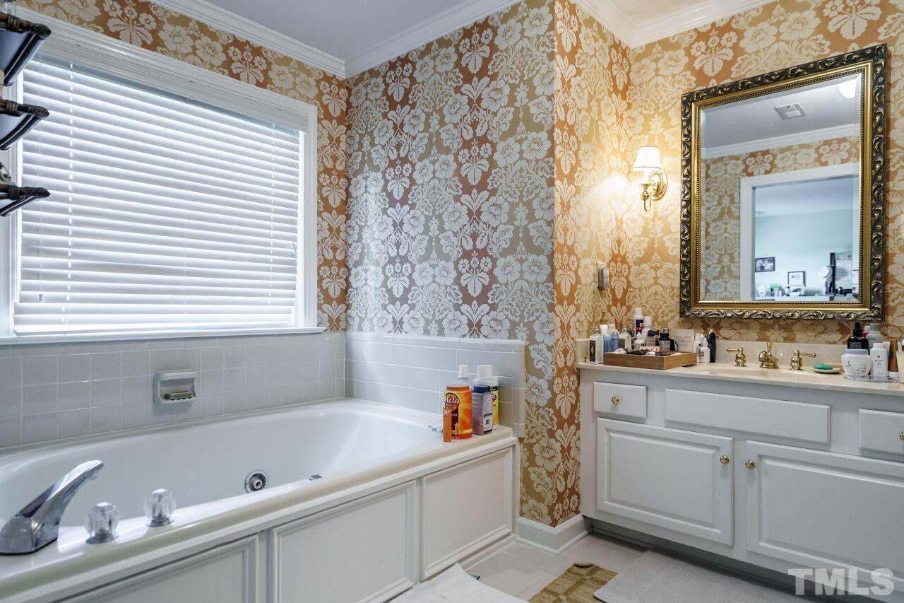 6010 Cobridge Square Raleigh, NC 27609 - Photo 17 of 26 Gallery Image 17