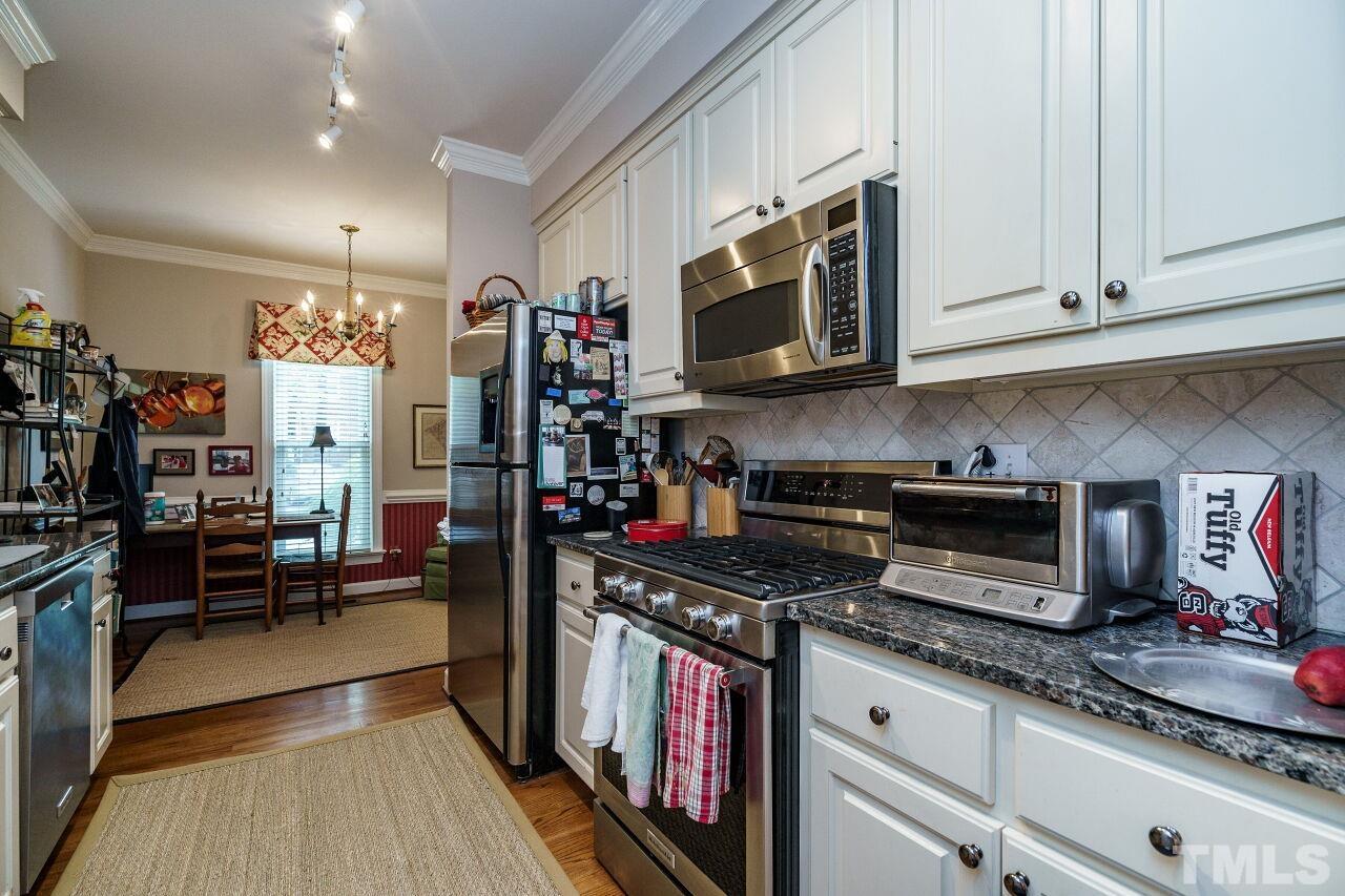 6010 Cobridge Square Raleigh, NC 27609 - Photo 9 of 26 Gallery Image 9