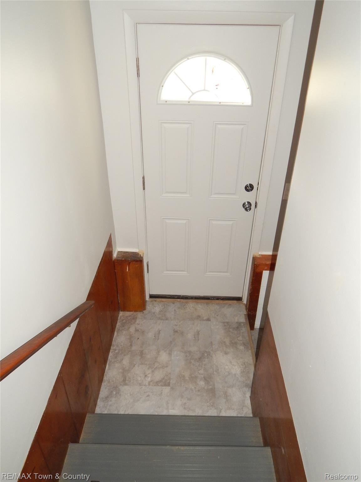 6175 Duffield Road Flushing, MI 48433 - Photo 21 of 27 DSCN8326.JPG