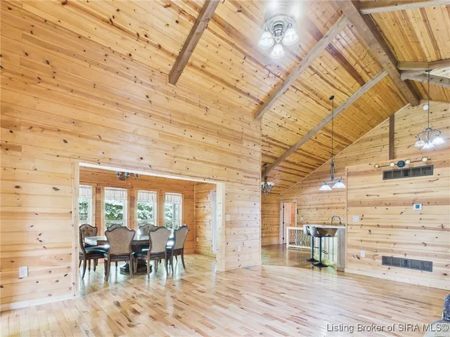 $475,000 | 813 Woodland Avenue, Corydon, IN 47112