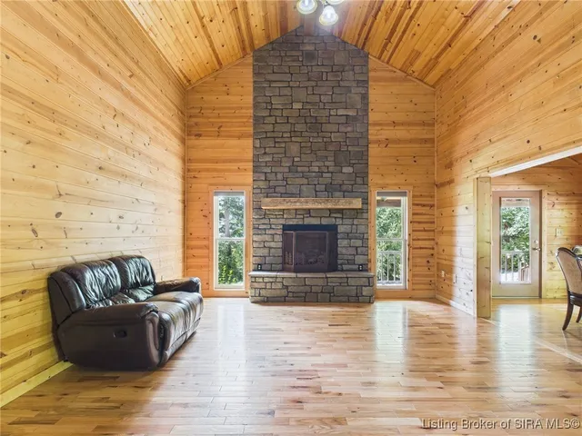 $475,000 | 813 Woodland Avenue, Corydon, IN 47112