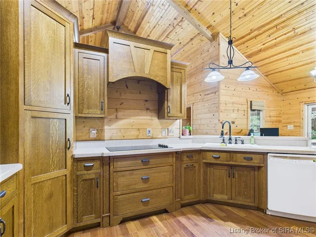 $475,000 | 813 Woodland Avenue, Corydon, IN 47112