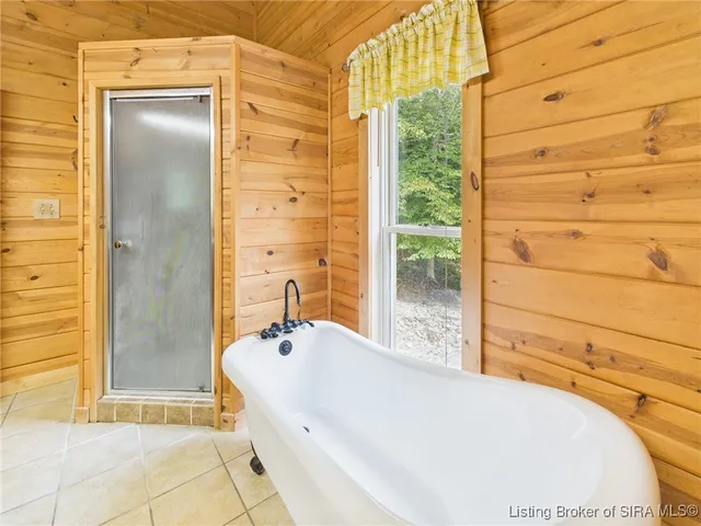 $475,000 | 813 Woodland Avenue, Corydon, IN 47112