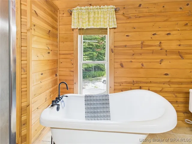 $475,000 | 813 Woodland Avenue, Corydon, IN 47112