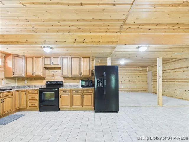 $475,000 | 813 Woodland Avenue, Corydon, IN 47112