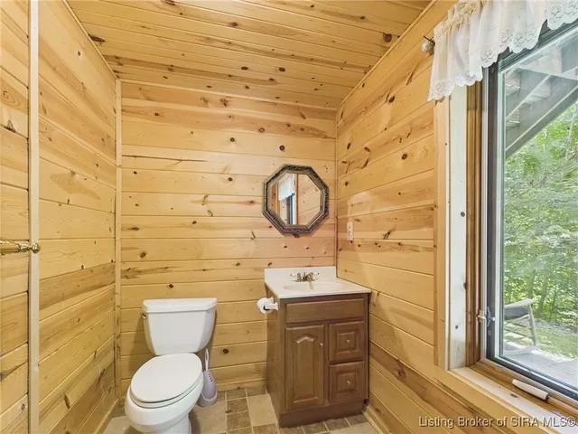 $475,000 | 813 Woodland Avenue, Corydon, IN 47112