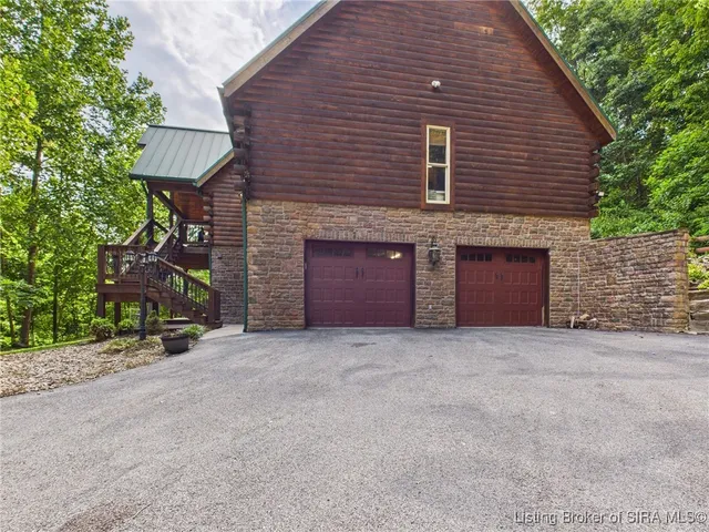 $475,000 | 813 Woodland Avenue, Corydon, IN 47112