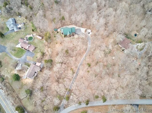 $475,000 | 813 Woodland Avenue, Corydon, IN 47112