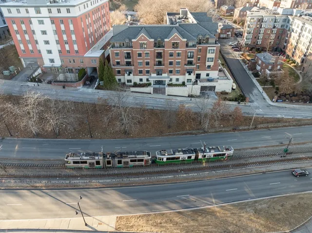 $899,900 | 1501 Commonwealth Avenue, Unit 409, Boston, MA 02135