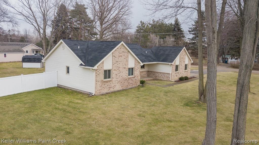 3801 John R Road Rochester Hills, MI 48307 - Photo 2 of 40