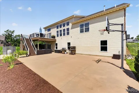 $541,000 | 614 Laura Court West, Columbia, IL 62236