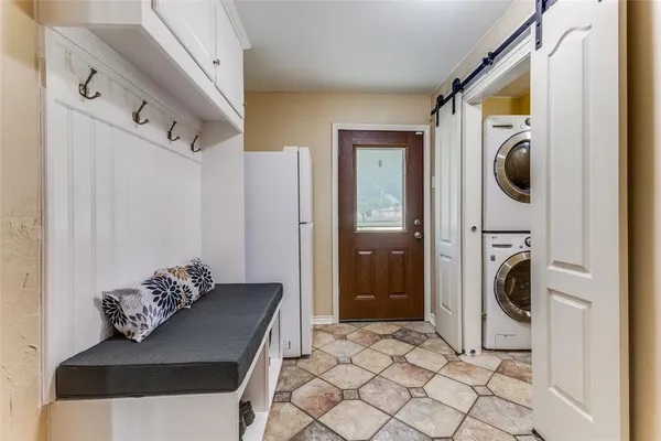 a view of walk in closet