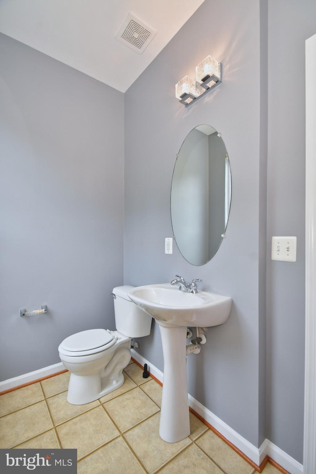 7199 Water Oak Road, Unit 152 Elkridge, MD 21075 - Photo 11 of 41 Half BAth