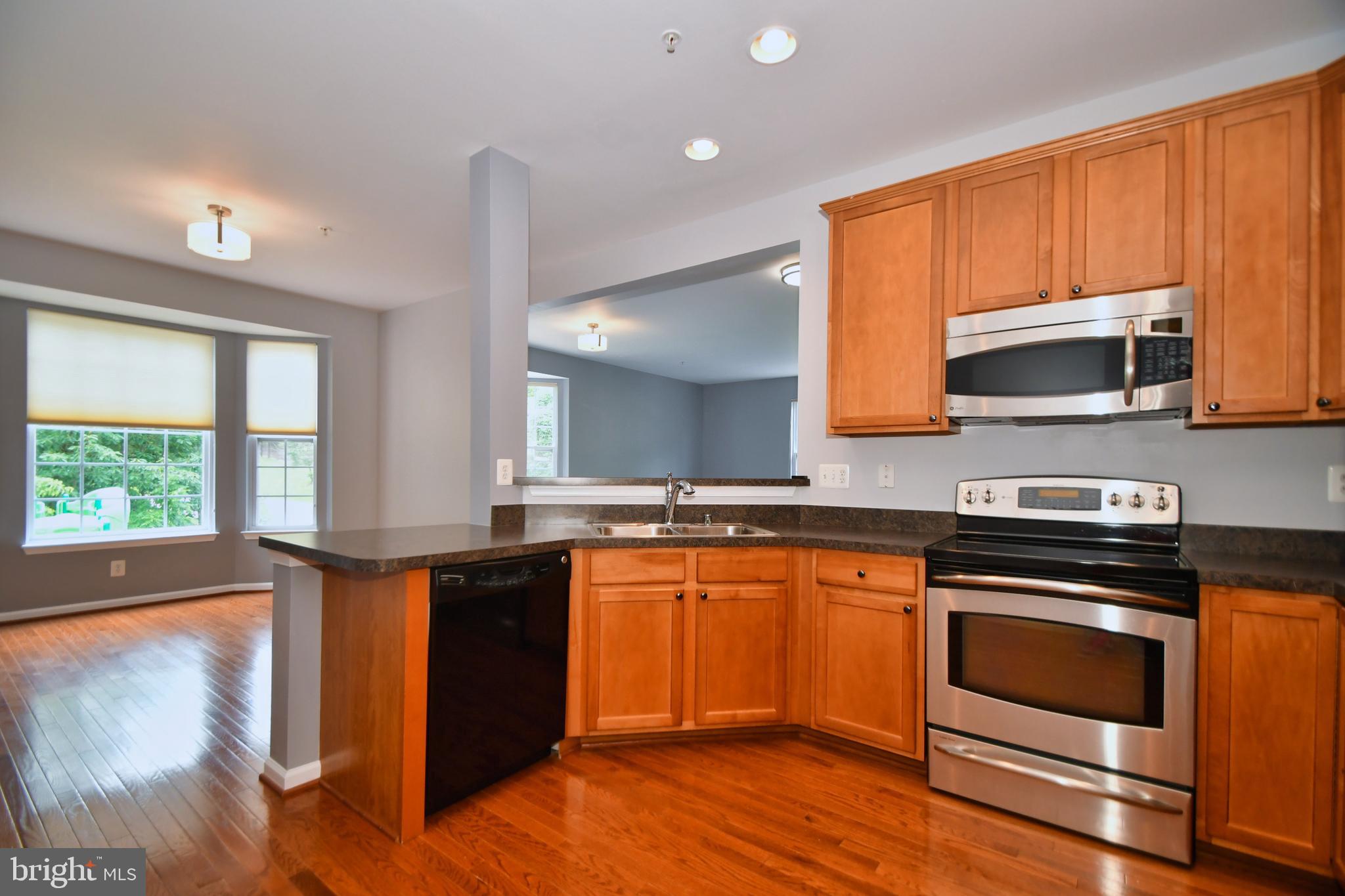 7199 Water Oak Road, Unit 152 Elkridge, MD 21075 - Photo 19 of 41 Kitchen