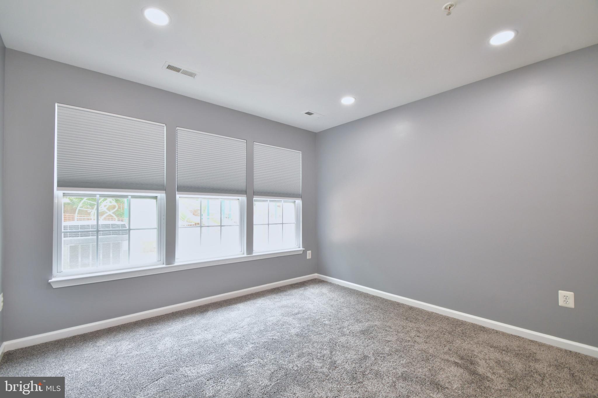 7199 Water Oak Road, Unit 152 Elkridge, MD 21075 - Photo 3 of 41 Recreation Room