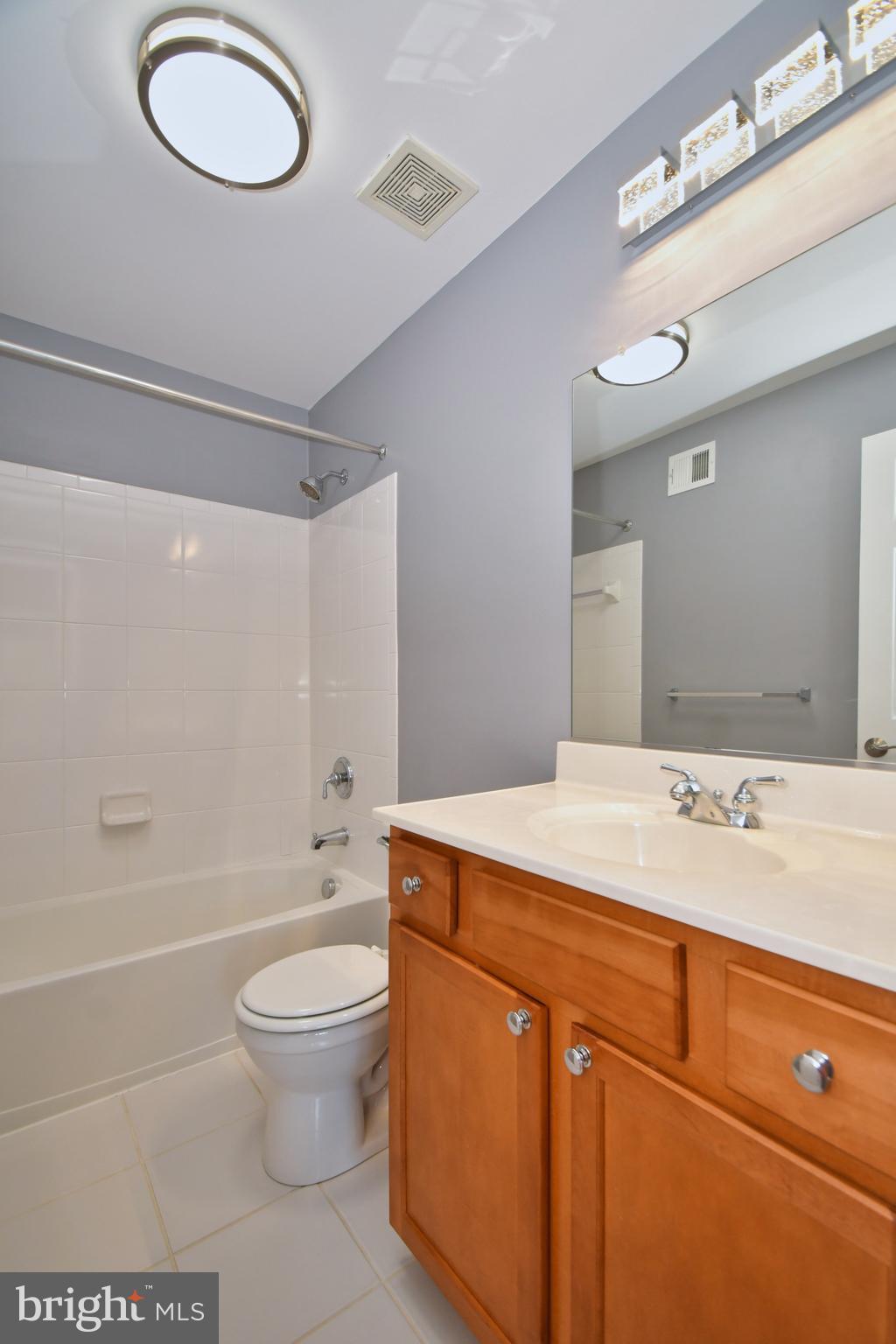 7199 Water Oak Road, Unit 152 Elkridge, MD 21075 - Photo 26 of 41 Master Bath