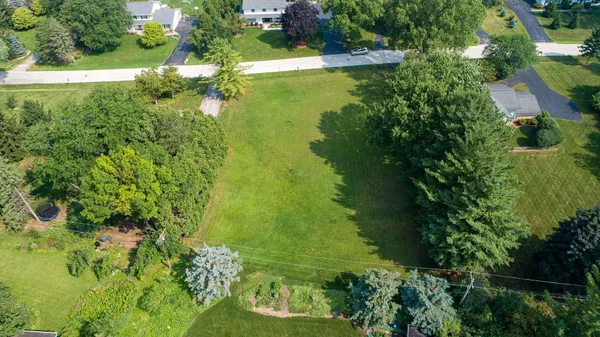 $514,990 | 15305 Cascade Drive, Elm Grove, WI 53122