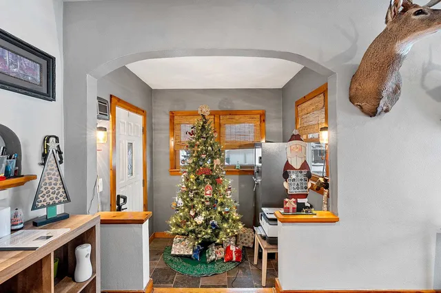 $244,900 | 812 Fremont Street, Fremont, WI 54940