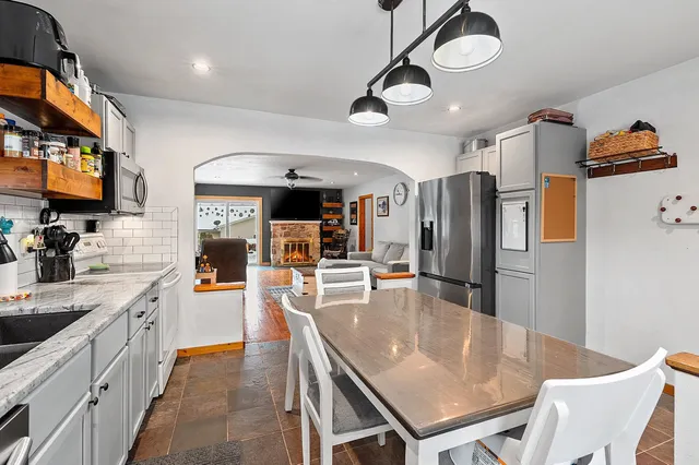 $244,900 | 812 Fremont Street, Fremont, WI 54940