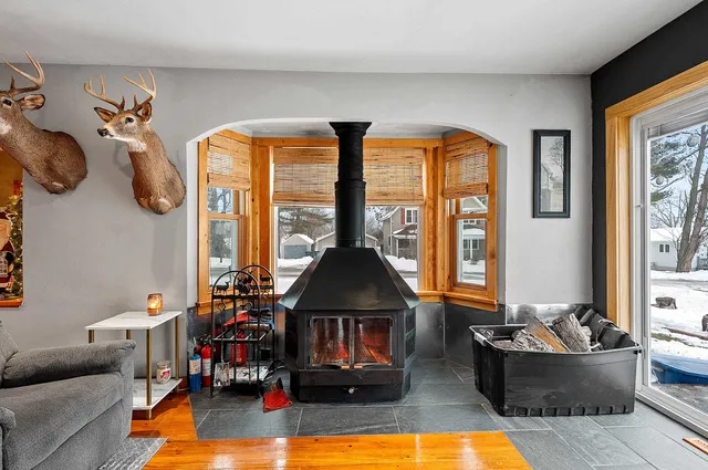 $244,900 | 812 Fremont Street, Fremont, WI 54940