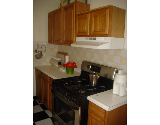 40-42 Rill Street Boston, MA 02125 - Photo 4 of 11