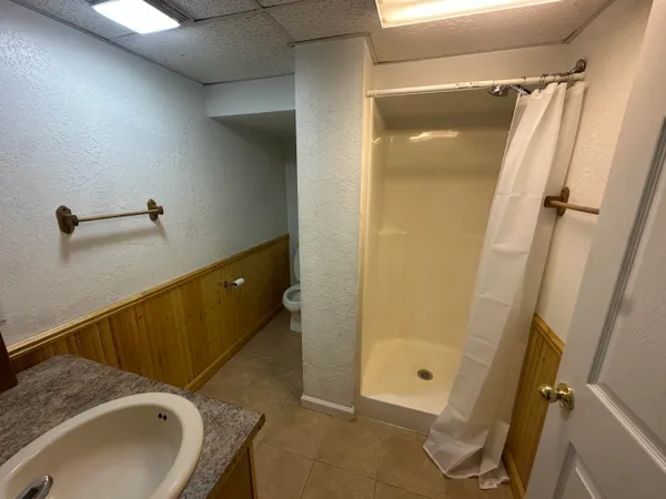 $1,400 | 14915 West Michigan Avenue, Marshall, MI 49068
