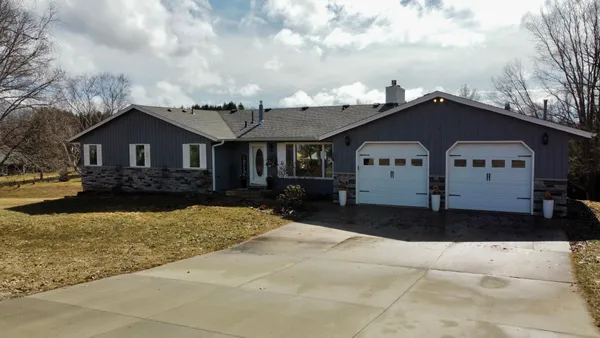 $565,000 | 705 Timberline Drive Southeast, Oronoco, MN 55960