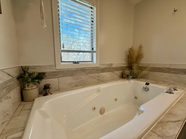 $565,000 | 705 Timberline Drive Southeast, Oronoco, MN 55960