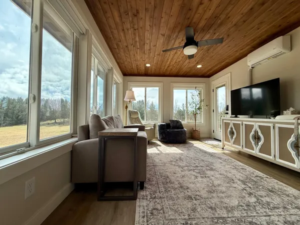 $565,000 | 705 Timberline Drive Southeast, Oronoco, MN 55960