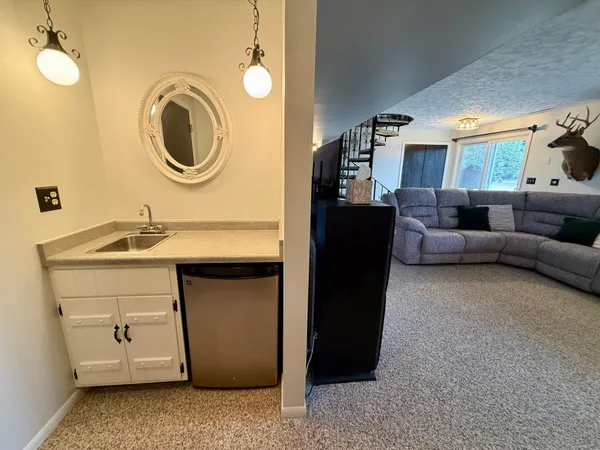 $565,000 | 705 Timberline Drive Southeast, Oronoco, MN 55960