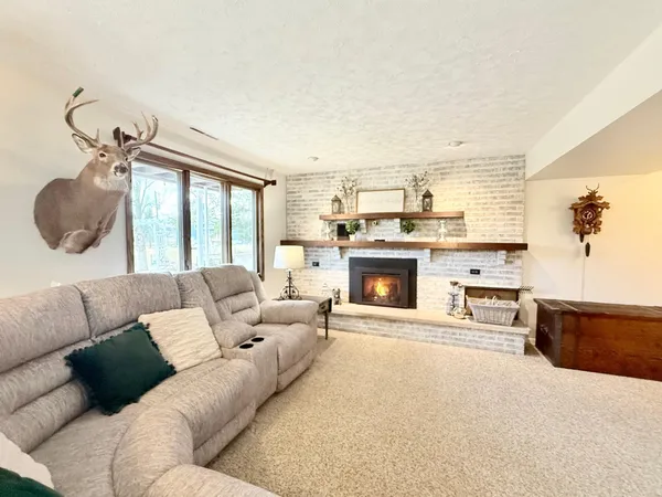 $565,000 | 705 Timberline Drive Southeast, Oronoco, MN 55960