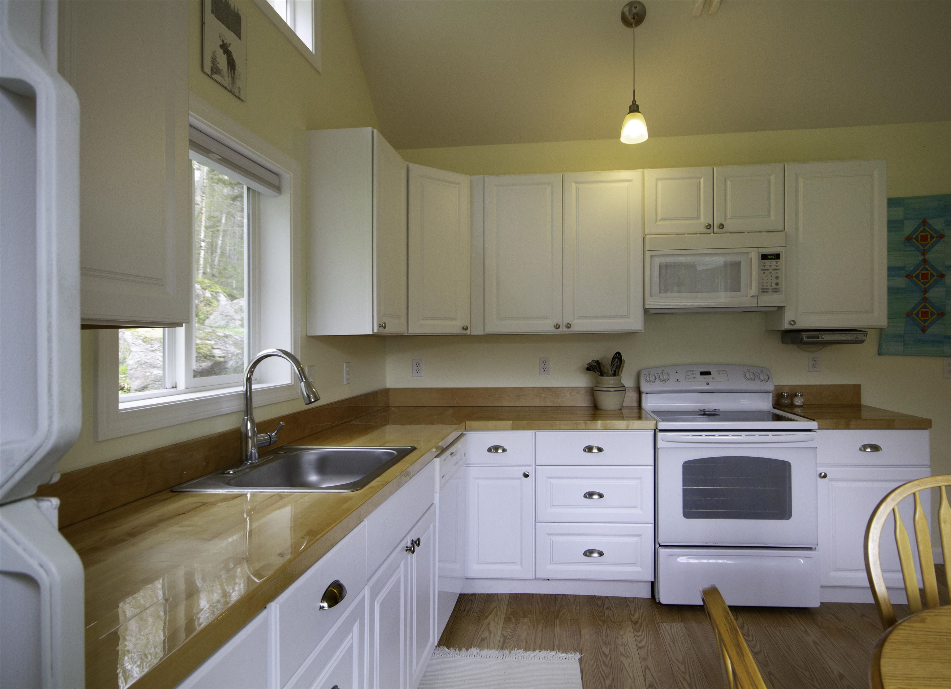 383 Moody Road Lincoln, VT 05443 - Photo 4 of 33
