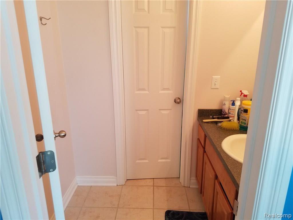 4466 Evans Road Holly, MI 48442 - Photo 37 of 38 20170408_110115.jpg