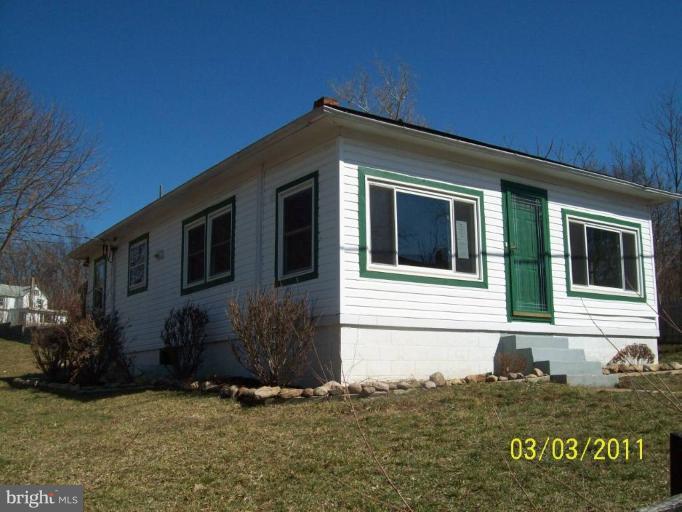 21384 Mt Lena Road Boonsboro, MD 21713 - Photo 1 of 5 Exterior (Main)