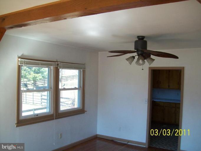 21384 Mt Lena Road Boonsboro, MD 21713 - Photo 5 of 5 Living Room