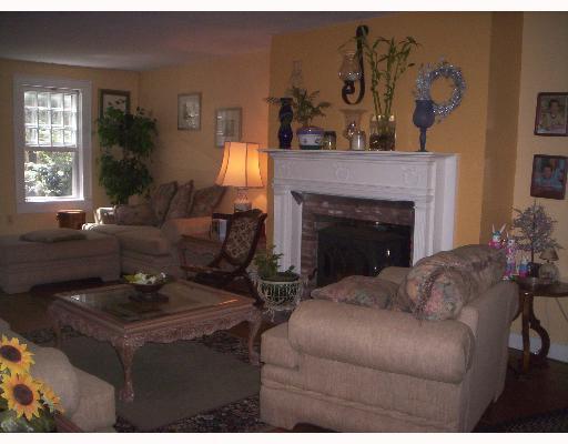 275 Hammet Road Coventry, RI 02816 - Photo 3 of 12 Living Room.