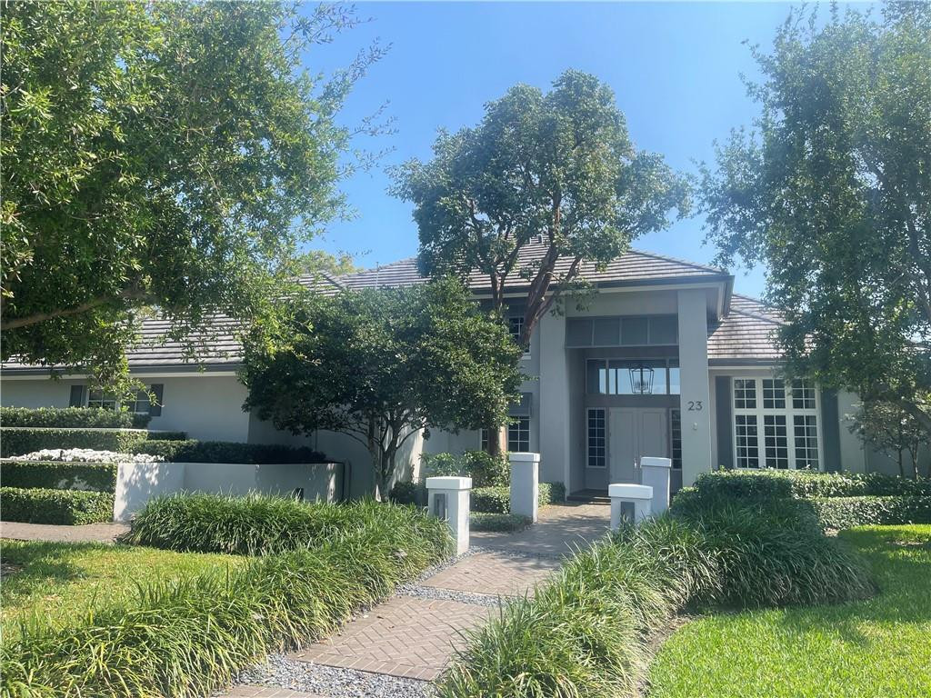 23 Seneca Road Sea Ranch Lakes, FL 33308 - Photo 2 of 4 Photo 2